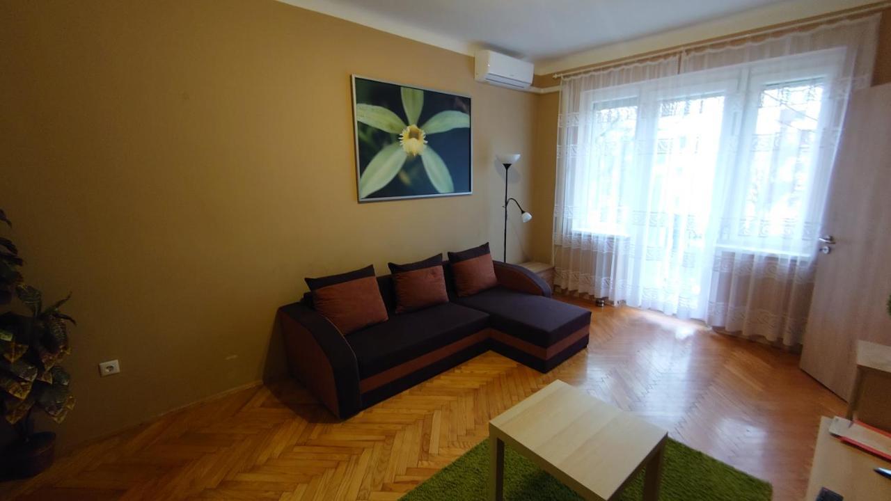 Koroesi Apartman Pécs Exterior foto